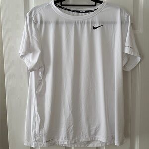 Nike Swim dri-fit Short Sleeve Tee